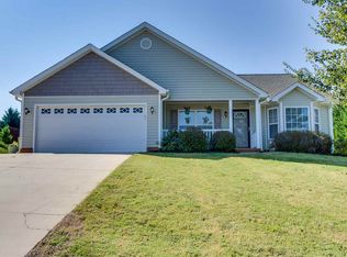 31 Perkins Ct, Greer, SC 29651