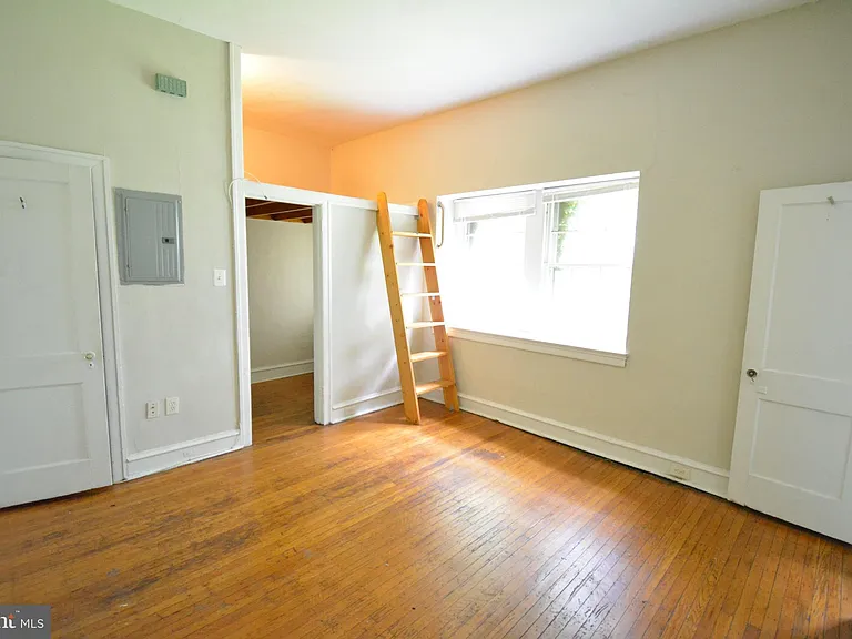 251 W Rittenhouse St #104 — Photo 2