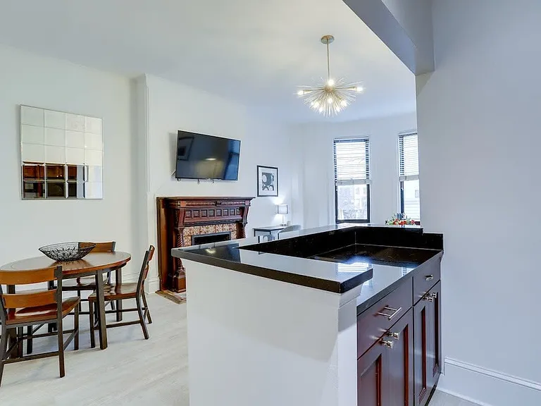 1765 R St NW #201 — Photo 20