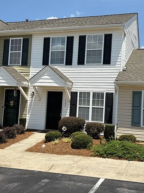 302 Snowy Owl Ct