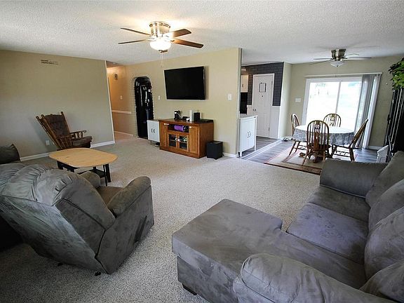 3rd image of 580 Clager Dr