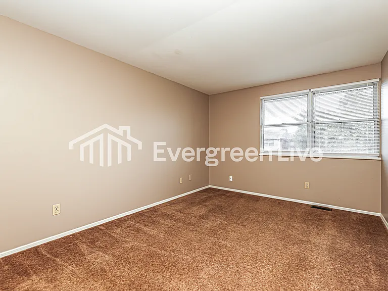 5863 Taylorsville Rd — Photo 12