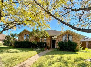 729 Sparrow Ln, Coppell, TX 75019