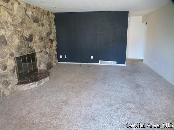5th image of 108 Landsdowne Dr