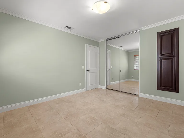 1315 Macadamia Dr — Photo 24
