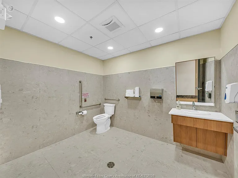 11646 Tecumseh Rd E #300 — Photo 6