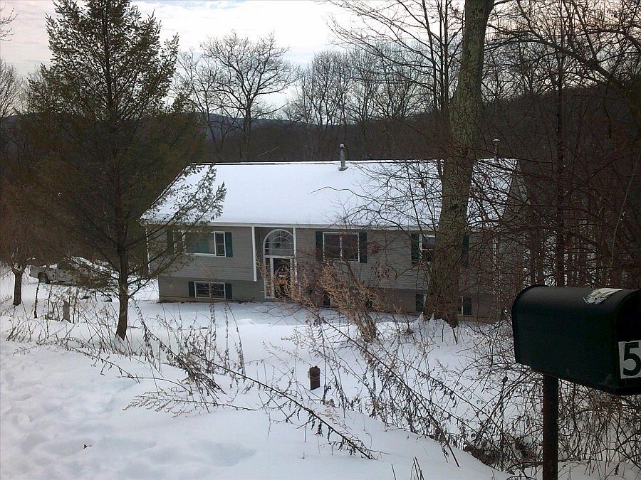 1st image of 58 Laurie Ct