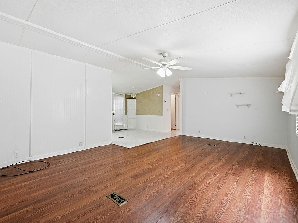 8011 McLamb Dr., Myrtle Beach, SC 29588 | Zillow