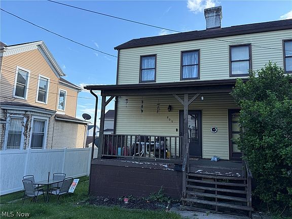 2nd image of 805 Hickory St