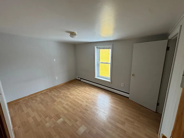 10 Portland St — Photo 8