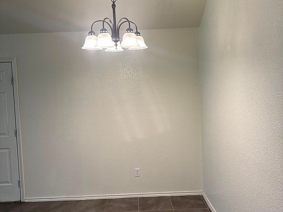4th image of 219 Janelle Dr APT A
