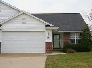 5515 Brookview Dr, Appleton, WI 54913