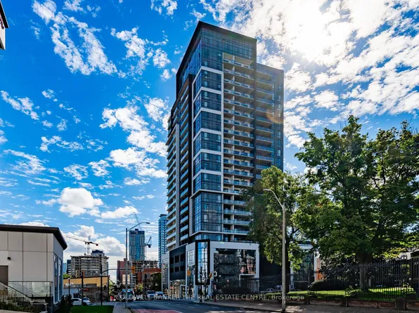 15 Queen St S #610, Hamilton, ON L8P 3R4