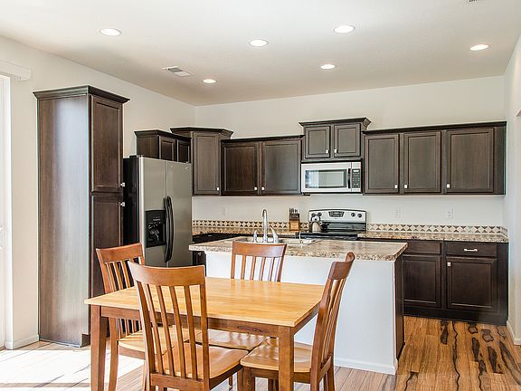 5th image of 20886 E Robins Dr