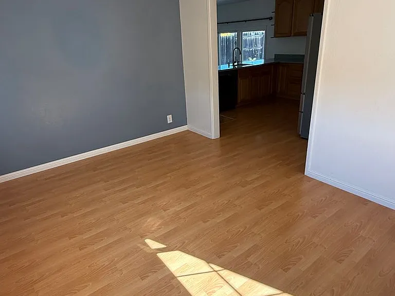 7389 Newcastle Ln — Photo 16