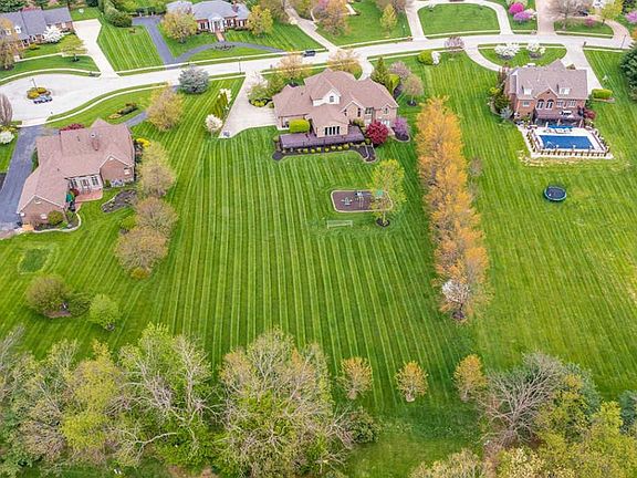 4th image of 513 Farmington Ct