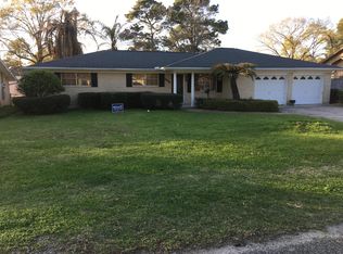 2524 Avenue F, Nederland, TX 77627