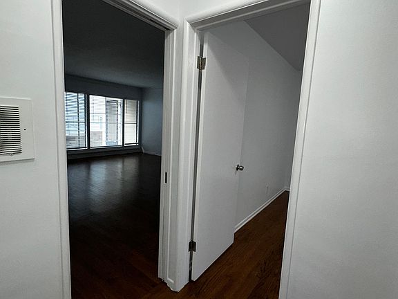 4th image of 4215 Los Feliz Blvd #1B-1Ba-700Sqft