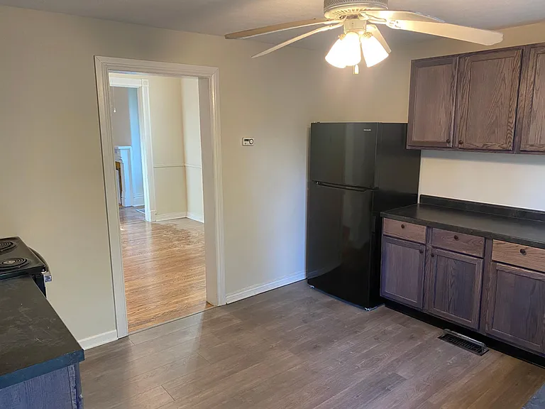 4002 Southern Pkwy — Photo 12