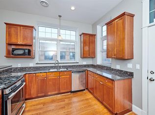 1048 N Ashland Ave APT 2W, Chicago, IL 60622
