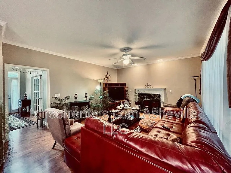 51 Yorktown Cir — Photo 10