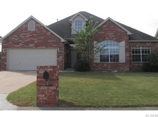 19630 E 39th St S, Broken Arrow, OK 74014