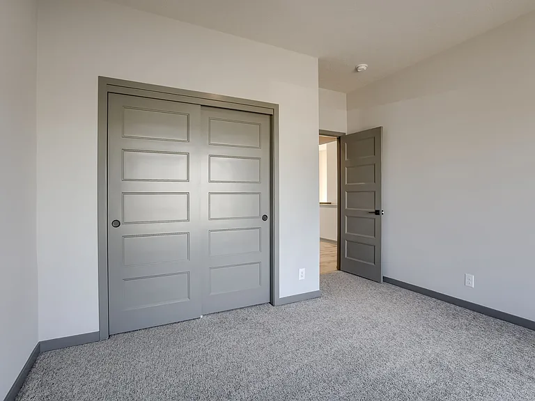 18467 Greenleaf St — Photo 12