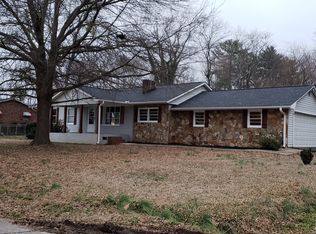 112 Lee McAbee Rd, Boiling Springs, SC 29316