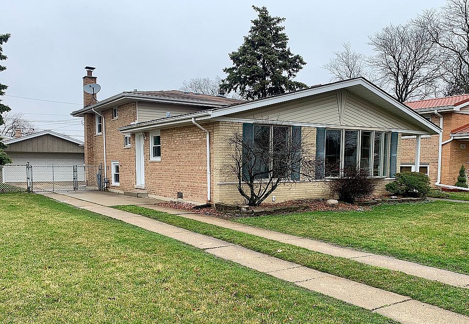 1st image of 5368 W 89th St