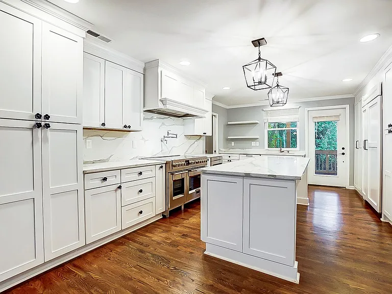 1724 Dunkirk Dr — Photo 9