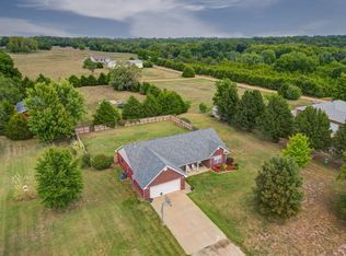 10259 Robin Dr, Arkansas City, KS 67005