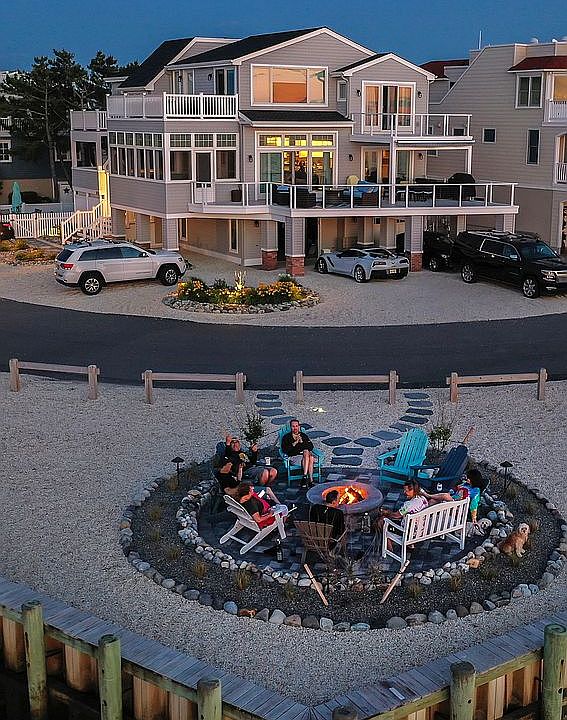 Firepit on bay/pool on inlet