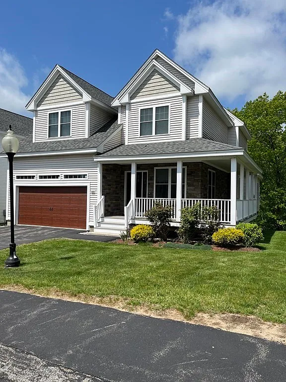 3 bed, 3.5 bath, 3507 sqft, $5,275 — Photo 1