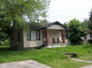 910 Carver St, Savannah, GA 31415