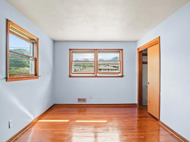 408 S Jensen Rd — Photo 14