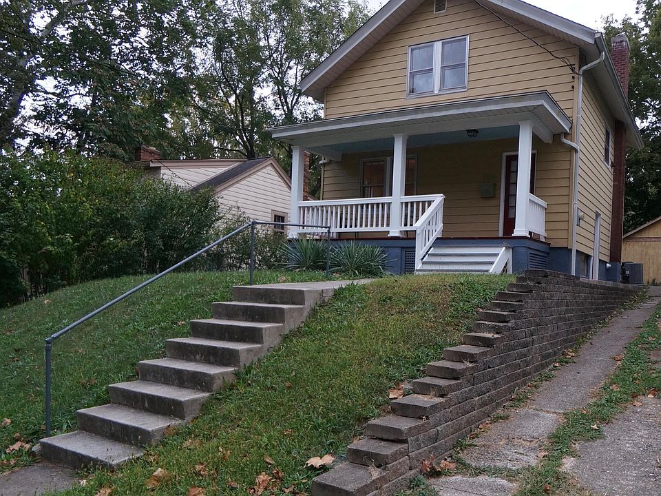 1st image of 1555 Springlawn Ave