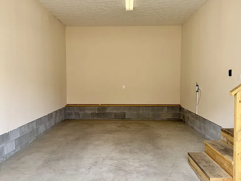 Eagle View Luxury Apartments — Photo 61