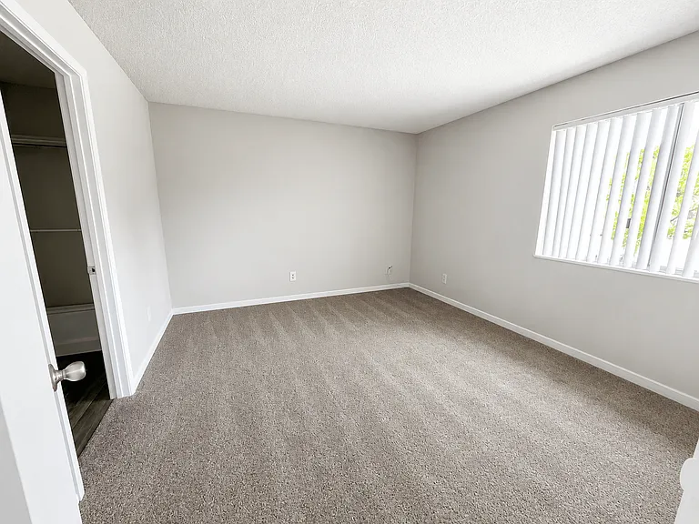 Canyon Run Apartments — Photo 8