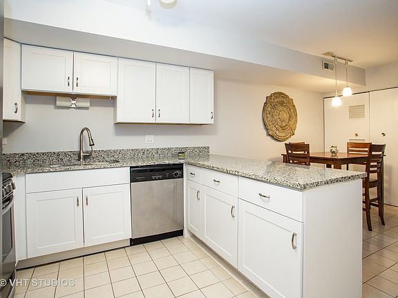 4th image of 1128 Potomac Ln