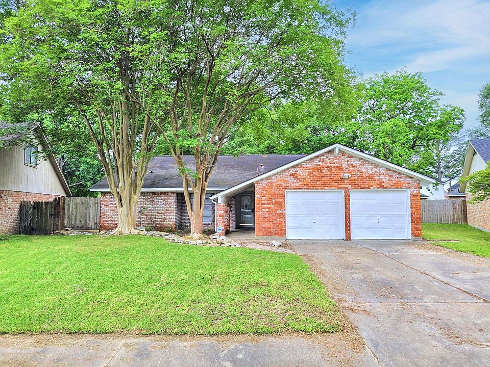 1st image of 218 Coppersmith Dr