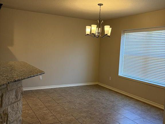 3rd image of 3603 Loma Gaile Ln