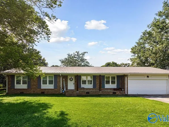 3392 Williams St, Hokes Bluff, AL 35903