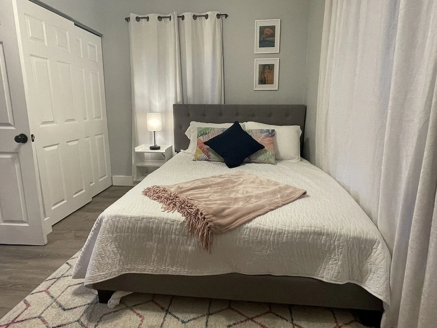 Quaint 2/1 South St. Pete Bungalow — Photo 3