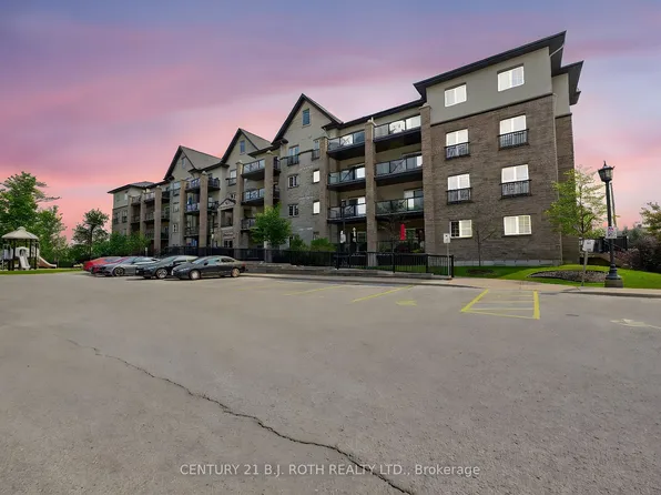 40 Ferndale Dr S #303, Barrie, ON L4N 2L3