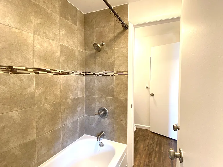 7701 W Glasgow Pl — Photo 12