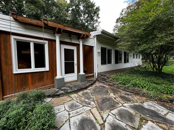 30 Besemer Rd, Ithaca, NY 14850