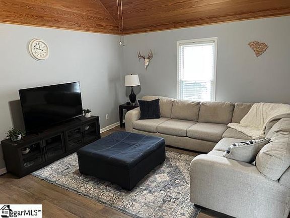 3rd image of 1138 Pinewood Ct