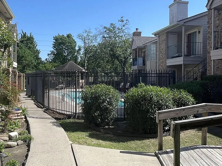 3770 Lovers Wood Ln #1010 — Photo 19