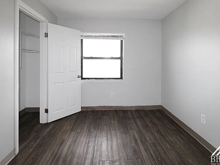 859 Pine Street — Photo 58