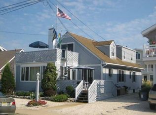 57 22nd St E, Avalon, NJ 08202
